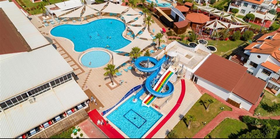 Fun&Sun River Villas With Amazing Landscape 5+1 เบเลก ภายนอก รูปภาพ